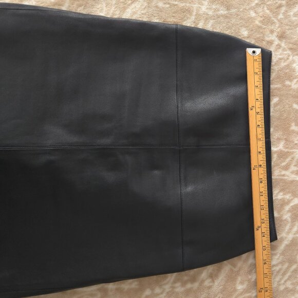 Club Monaco Leather Pencil Skirt - US 4 - Excellent Condition - Picture 7 of 7